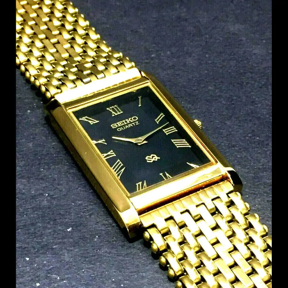 Vintage Tank Slim Seiko Black Dial Milanese band Mens Watch New Mvt & Batt ⌚‎